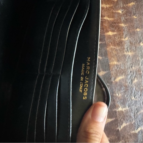 Marc Jacobs vintage Black Crossbody Bag with Gold Hardware - Picture 7 of 7